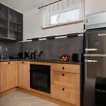 アパート Hrube Wierchy In With Mountain View, Parking And Air Conditioning By Renters Prestige