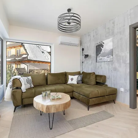 Apartment Hrube Wierchy In With Mountain View, Parking And Air Conditioning By Renters Prestige Zakopane