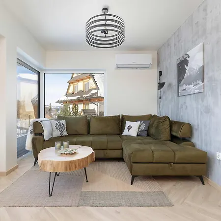 Hrube Wierchy In With Mountain View, Parking And Air Conditioning By Renters Prestige * Закопане