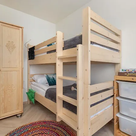 Hrube Wierchy In With Mountain View, Parking And Air Conditioning By Renters Prestige * Закопане